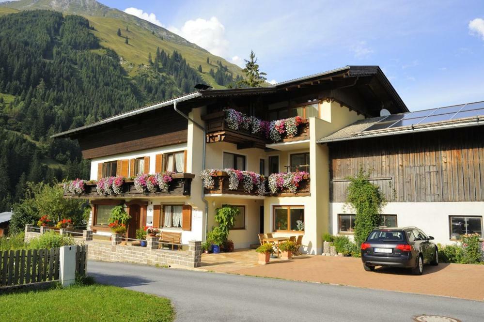 Haus Alpina Apartment Häselgehr Екстериор снимка