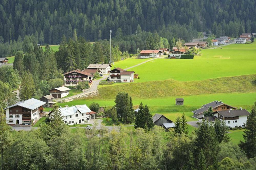 Haus Alpina Apartment Häselgehr Екстериор снимка